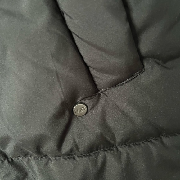 UGG water resistant puffer coat - Picture 8 of 13